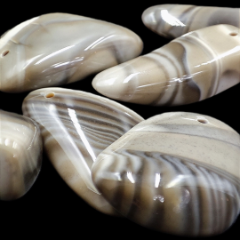 Krzemień Pasiasty - Zawieszka 3,5-4cm (10g) - Mix. 1szt