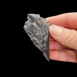 Kyanit Czarny - 33 gram - 7,5 x 4cm