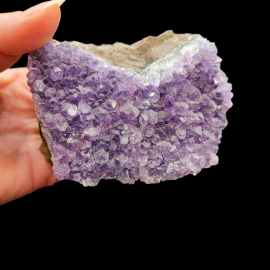 Ametyst - Stojąca Szczotka Kryształów 550g - 10x7x6 cm