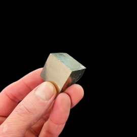 Piryt - Pojedyncza Kostka 90g. 2,7 x 2,6cm - Hiszpania