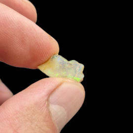 Opal Szlachetny z Etiopii - 0,85 grama