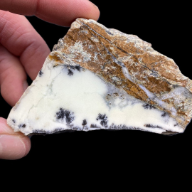 Opal Dendrytowy - Mleczny - Szklary - 140 g.8x5x2,5cm