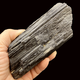 Turmalin Czarny - Szerl - Bryłka 580g. 14 x 6 x 3,5cm