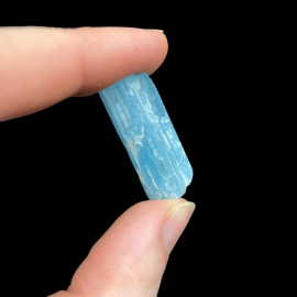 Akwamaryn - 6,3 grama, 3 x 1,2 cm