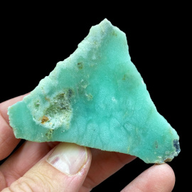 Chryzopraz Szklary - Polerowana płytka - 50 g. 7,5 x 5,5 cm