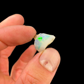 Opal Szlachetny z Etiopii - 1,5 g  / 7,5 ct