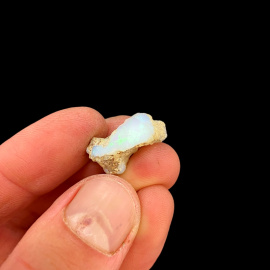 Opal Szlachetny z Etiopii - 2,2 g  / 11 ct